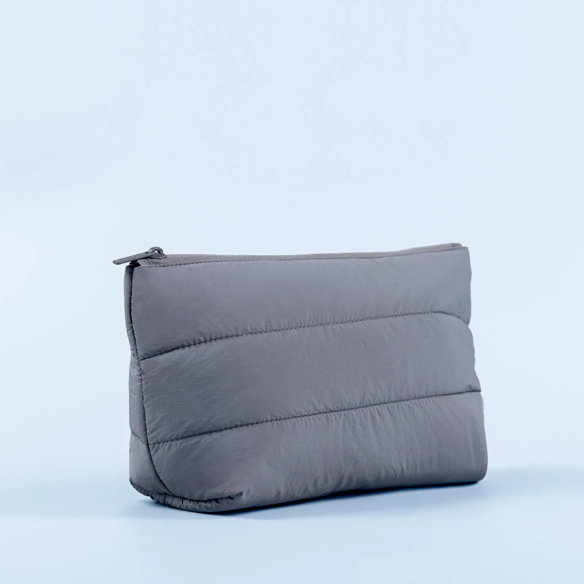 Alternative view of Essential Pouch